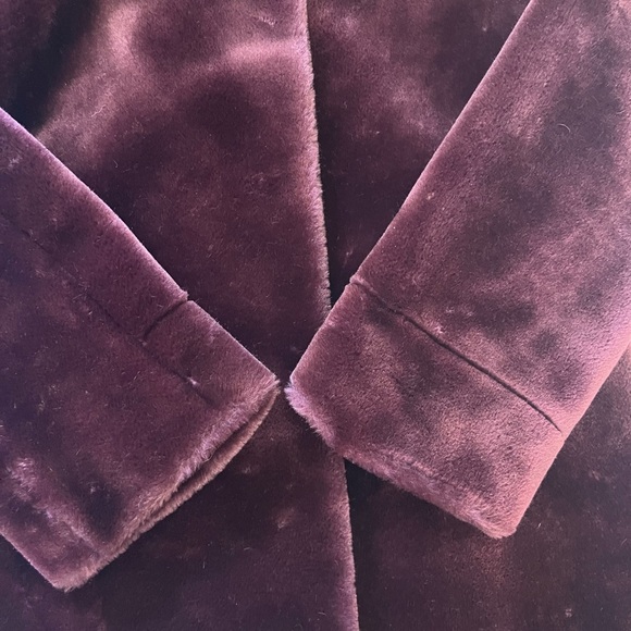 Jacques Saint Laurent Burgundy Faux Fur Coat | Vintage Glam 80s–90s - Picture 16 of 17